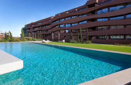 Luxury UCAM Studio, Desk and High Speed WiFi - Foto 16