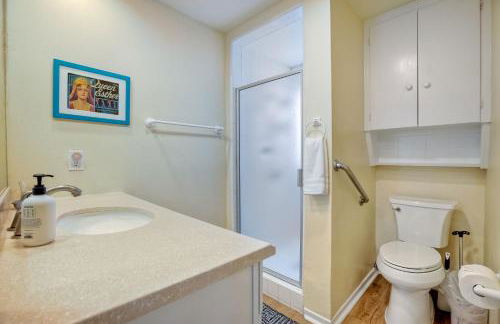 Oceanfront 4BR, Private Beach & Patio, Remodeled Kitchen - Foto 32