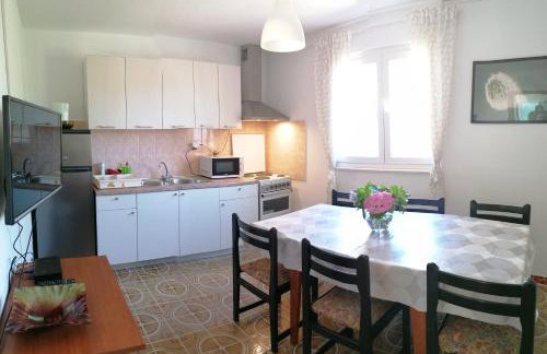 Porat Primošten - Photo 12