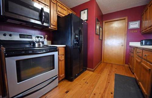 Over The Moon | Blairsville GA - Foto 16