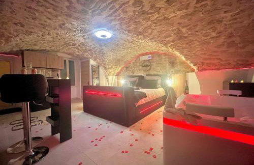 Secret LoveRoom - SpaBalnéo, Lit King Size, CLIM, Chic, calme et discret, 2 personnes - Foto 40