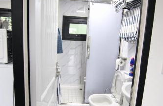 Sunset Retreat Cabin, Private Hot Tub with Mini Cinema Projector & Garden views - Foto 77