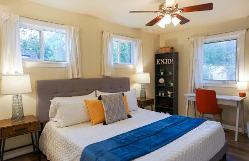 Charming Midtown Cottage Walkable & Cozy - Foto 10