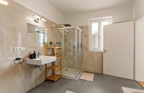 Whirlpool & Terrasse - Familien & Gruppenfreundlich - Foto 21