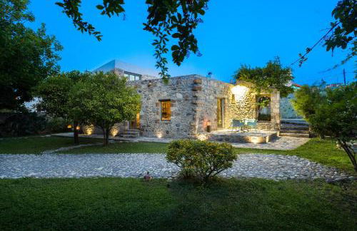 Muazzo Creta Stone House, Nature Escape with Pool, By ThinkVilla - Foto 25