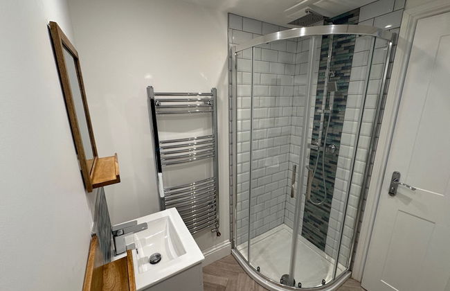 The Slipway Suite, Fowey Harbour & Parking 1 Min - Photo 9