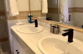 Fantástico Ático Dúplex en Marbella, con vistas al mar y a 300 metros de la playa - Photo 12