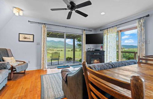 Old Rag A-Frame: Mountain Views Hot Tub Fire Pit - Foto 8