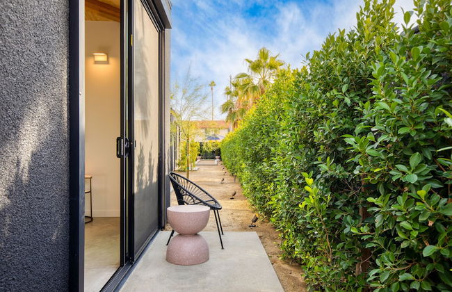 Blackhaus Suites by AvantStay – Modern Comfort in Downtown Palm Springs - Foto 5