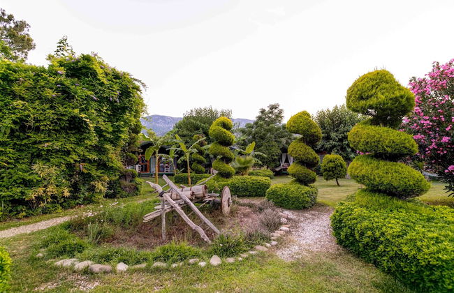 Etenna Beach Bungalows - Photo 80