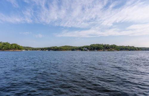Funky Little Lakehouse - private dock and sunset view - Foto 22