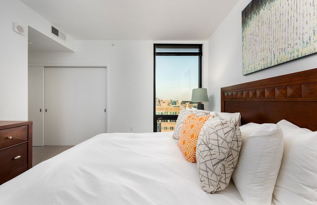 Global Luxury Suites at Reston Town Center - Photo 53