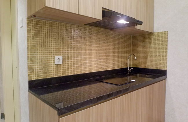 Best Studio Benson Apartment Connected to Pakuwon Mall next to Anderson - Photo 5