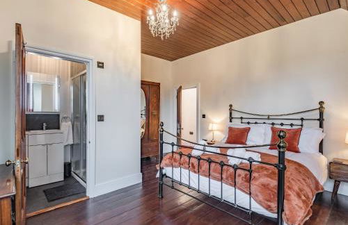 Groudd Hall - Photo 15