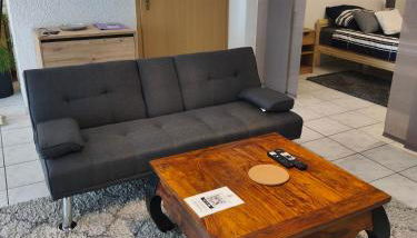 Helle und geräumige Ferien- und Monteurwohnung nur für Sie allein AUjvari Vermietungen - Foto 2