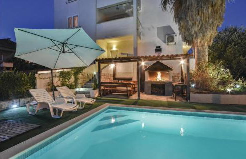 Three-Bedroom Apartment In Split - Foto 15