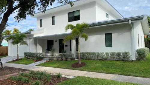 Villa Vogue - Designer Finishes Meet Open Living in Sunshine Park - Foto 2