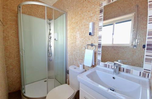 MBird Rosário Family House with Private Jacuzzi - Foto 48