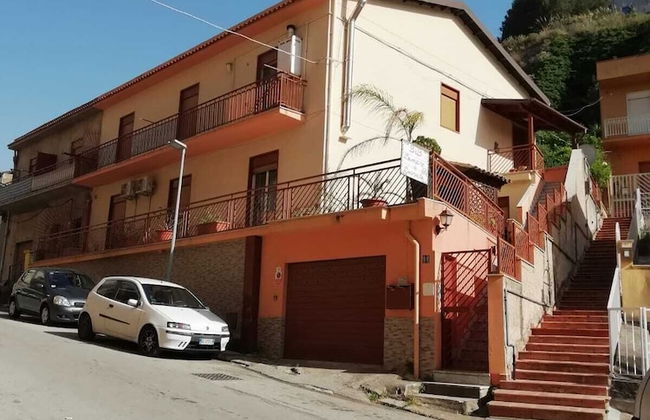 LOCAZIONE TUR. GAMBINO MARIANA NICOLETTA - Foto 1