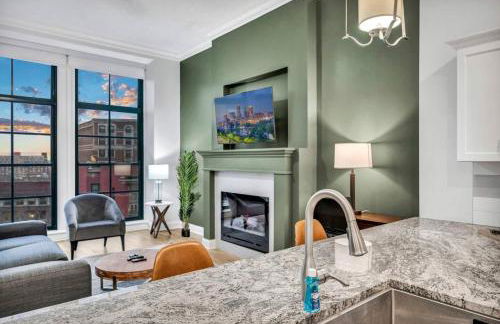 Stunning Luxury Downtown Condo in Playhouse Square - Foto 18