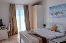 Matea Apartments Milna - Photo 41