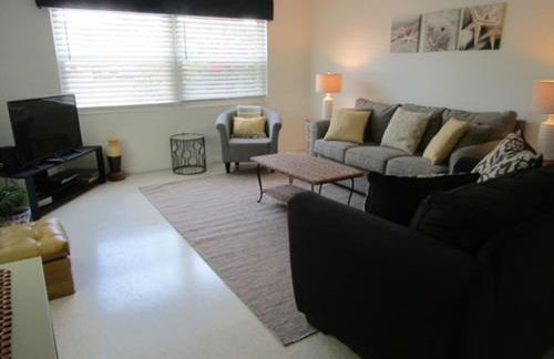 Steps from the Gulf of Mexico - Photo 22