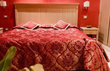 Comfortable villa lower level in Montelabbate with private pool - Photo 3