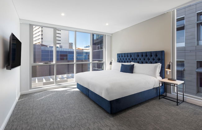 Meriton Suites Bondi Junction - Photo 15