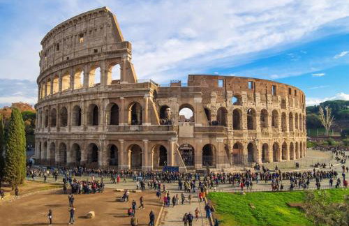 JOIVY Exclusive 2-Bedroom Villa with Private Garden - 5 minutes from the Colosseum - Photo 48