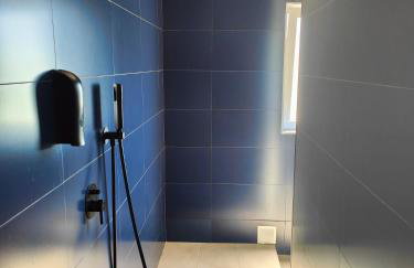 Vivenda Geminada com piscina a 10 minutos a pé da praia, by QoZzy - Foto 27