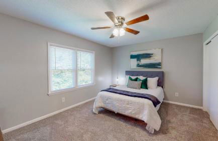 stylish townhome, sleeps 8, pet friendly - Foto 14