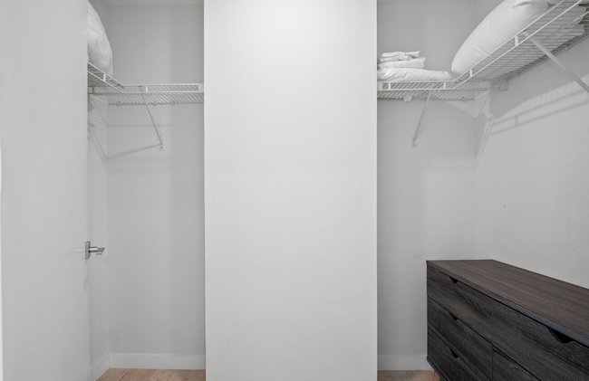 Poolside District Condo - We Host - Foto 50