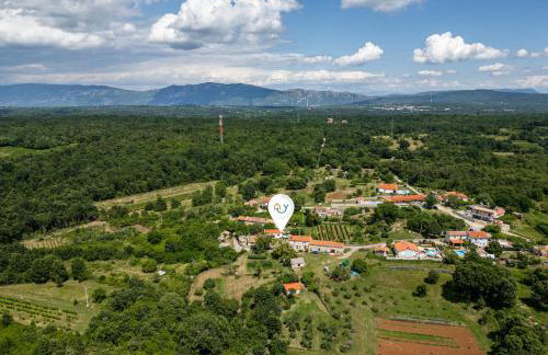 House Papinka with Private Pool & Garden - Happy Rentals - Photo 18