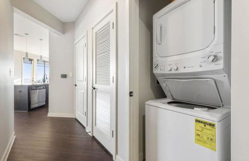 Luxurious Downtown Corner Views 2 bed 2bath 61 - Foto 12