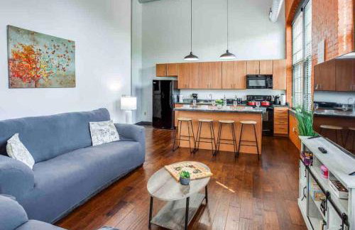 NY Style Centric Loft with King Bed by Park av. - Foto 3
