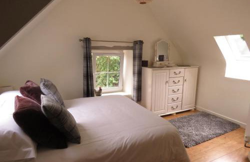 Blaenfforest Granary Newcastle Emlyn - Photo 11