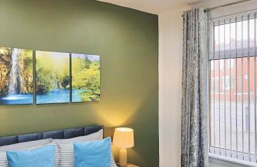 Ideal 3 bed pay-as-you-stay home in Wigan sleeps 6 - Foto 3