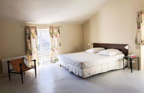 Le charme au centre du village - Photo 6