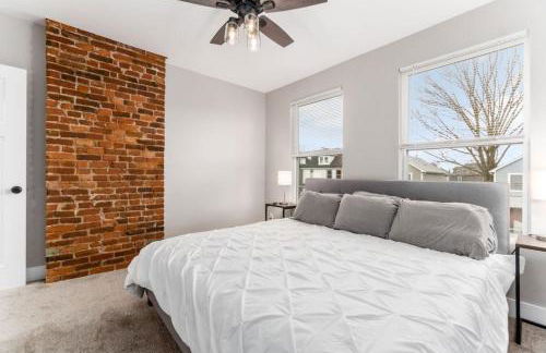 Entire Home Private Parking Fenced Yard - Foto 29