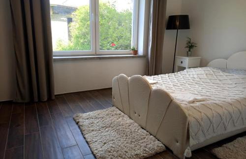 Czerwone drzwi - Foto 11