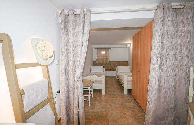 La Luna in Agia Barbara Tinos - Foto 2