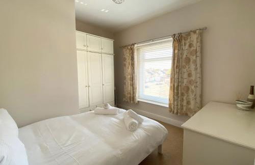 The Old Tywyn Post Office - Photo 17