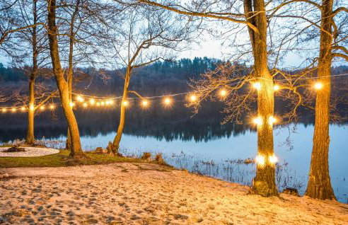 Holiday Home Right on the Lake, Sauna, Jacuzzi - Foto 16