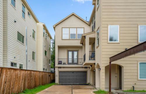 Spacious Luxe Stay , Near DT, MedCtr & NRG, New - Photo 5