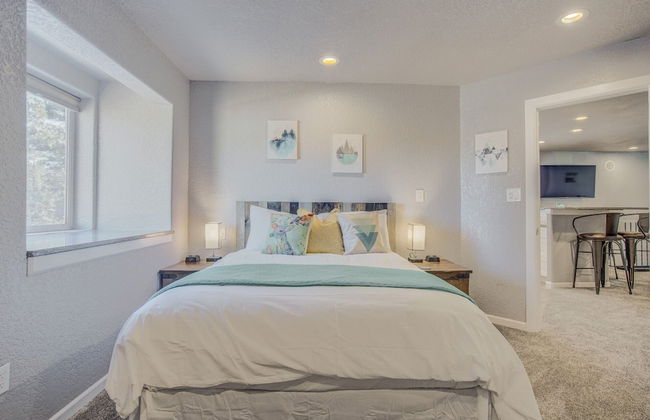 Verdant Oasisluxury, Traveler's Home W/hottub! - Foto 4