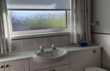 Leafield Holiday Home - Foto 16