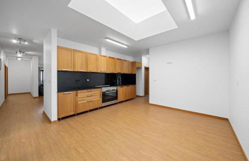 Calheta Paradise Holiday Home - Free Parking & Views - Photo 11