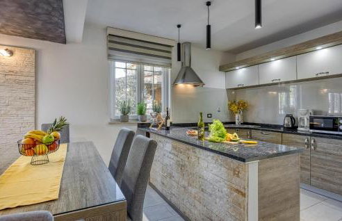 Amazing Apartment In Kanfanar With Wifi - Photo 34