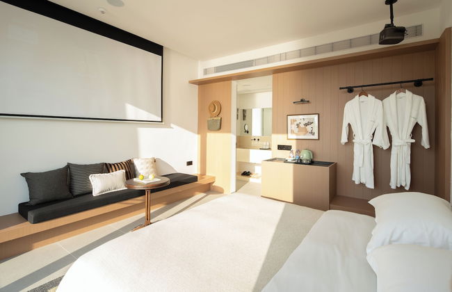 Miyue Roman Holiday Bubble Pool hotel - Photo 44