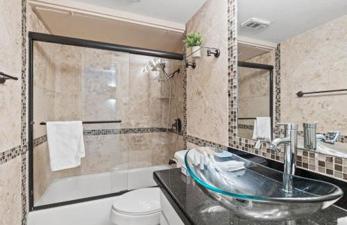 Spacious Preston Hollow Condo - Foto 19